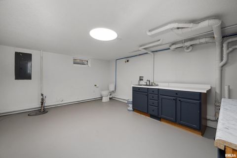 Tiny photo for 905 WISCONSIN Street, Le Claire, IA 52753 (MLS # QC4269921)