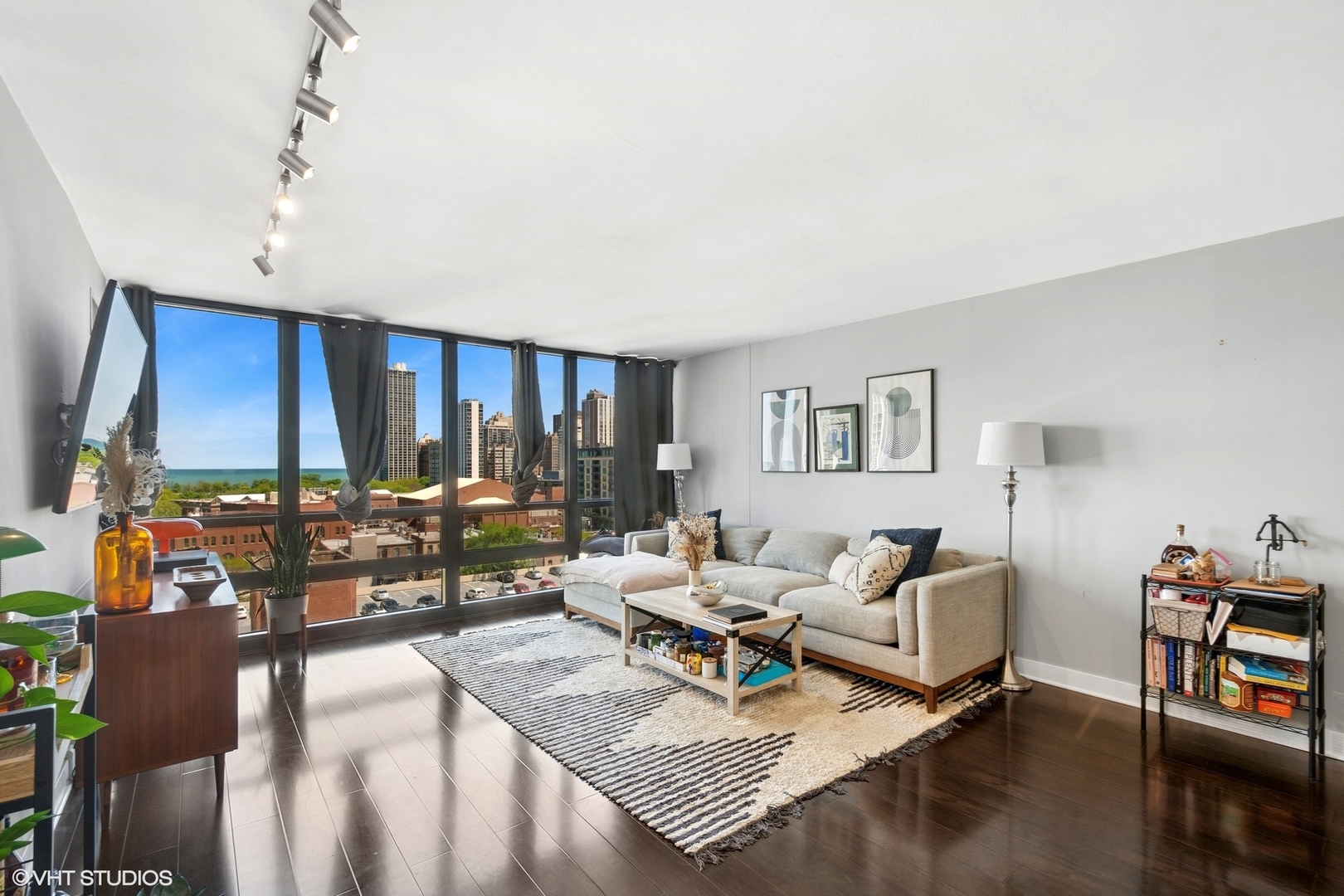1636 N Wells Street 1107