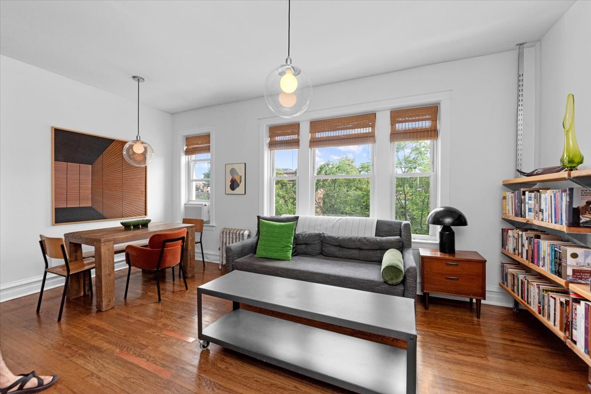 4862 N Ashland Avenue 3E