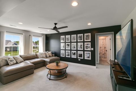 Tiny photo for 4720 Foley Lane, St. Charles, IL 60175 (MLS # 12426290)