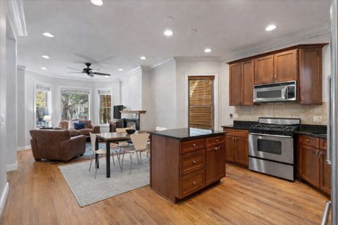 Tiny photo for 4950 N WINCHESTER Avenue #1, Chicago, IL 60640 (MLS # 12632642)
