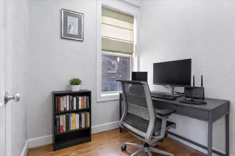 Tiny photo for 4950 N WINCHESTER Avenue #1, Chicago, IL 60640 (MLS # 12632642)