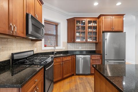 Tiny photo for 4950 N WINCHESTER Avenue #1, Chicago, IL 60640 (MLS # 12632642)