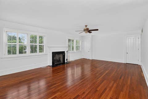 Tiny photo for 319 N Lincoln Street, Hinsdale, IL 60521 (MLS # 12734306)