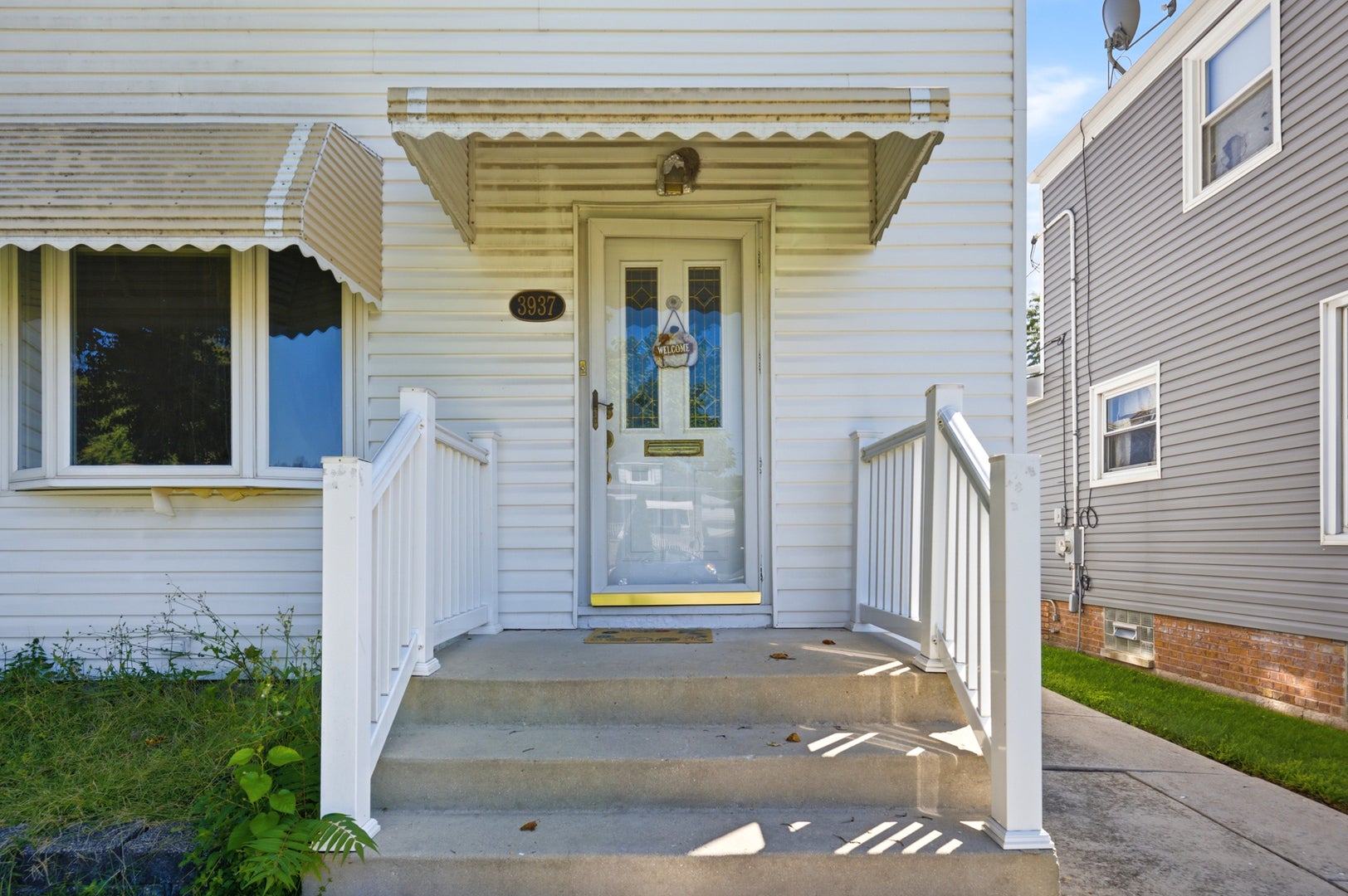 3937 Clinton Avenue