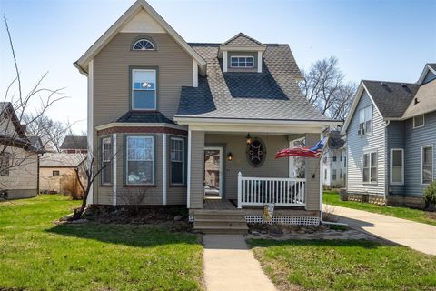 Photo of 616 E Madison Street, Pontiac, IL 61764 (MLS # 12595805)