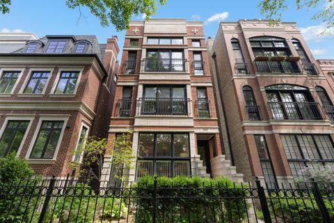 Photo of 2043 N Bissell Street #1, Chicago, IL 60614 (MLS # 12645073)