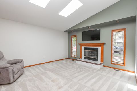 Tiny photo for 166 S Clinton Avenue, Bradley, IL 60915 (MLS # 12471626)