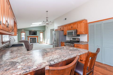 Tiny photo for 166 S Clinton Avenue, Bradley, IL 60915 (MLS # 12471626)