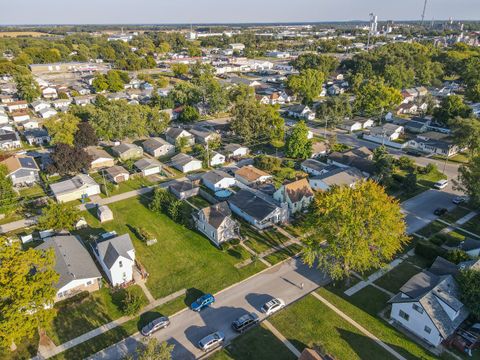 Tiny photo for 166 S Clinton Avenue, Bradley, IL 60915 (MLS # 12471626)