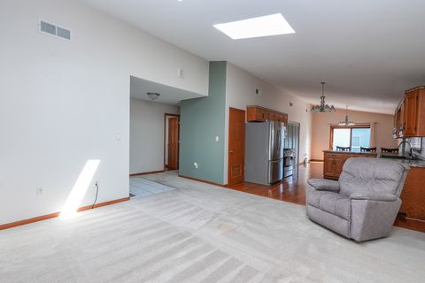 Tiny photo for 166 S Clinton Avenue, Bradley, IL 60915 (MLS # 12471626)