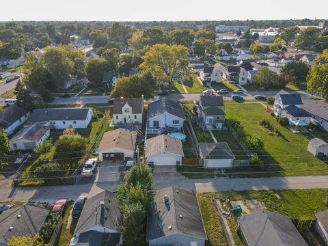Tiny photo for 166 S Clinton Avenue, Bradley, IL 60915 (MLS # 12471626)