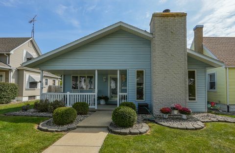 Tiny photo for 166 S Clinton Avenue, Bradley, IL 60915 (MLS # 12471626)