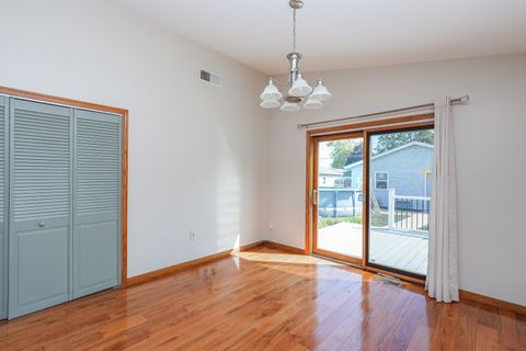 Tiny photo for 166 S Clinton Avenue, Bradley, IL 60915 (MLS # 12471626)