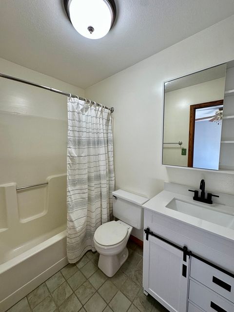 Tiny photo for 166 S Clinton Avenue, Bradley, IL 60915 (MLS # 12471626)