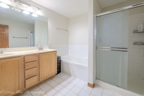 Tiny photo for 3049 Renard Lane, St. Charles, IL 60175 (MLS # 12612036)