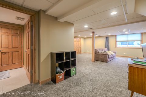 Tiny photo for 3049 Renard Lane, St. Charles, IL 60175 (MLS # 12612036)