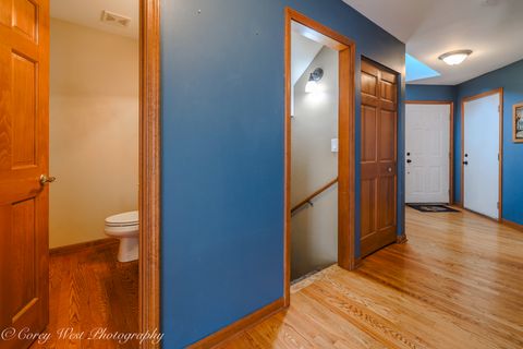 Tiny photo for 3049 Renard Lane, St. Charles, IL 60175 (MLS # 12612036)