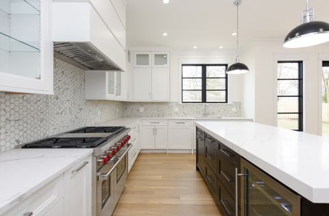 Tiny photo for 440 Briarhill Road, Glenview, IL 60025 (MLS # 12562557)