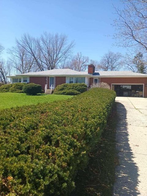 515 Country Club Drive McHenry IL 60050