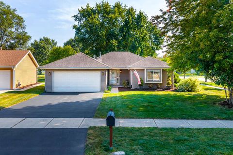 Photo of 1334 Haverhill Circle, Naperville, IL 60563 (MLS # 12467754)