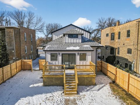 Tiny photo for 17 Franklin Avenue, River Forest, IL 60305 (MLS # 12571791)