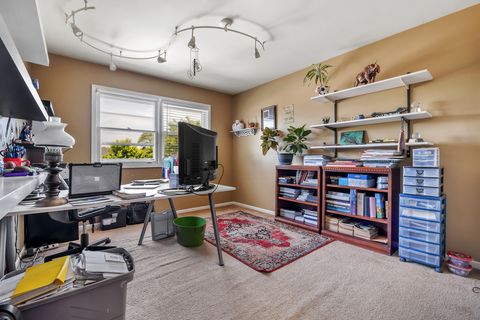 Tiny photo for 1727 Roosa Lane, Elk Grove Village, IL 60007 (MLS # 12670064)