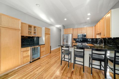 Tiny photo for 1636 W Warren Boulevard #1, Chicago, IL 60612 (MLS # 12531743)