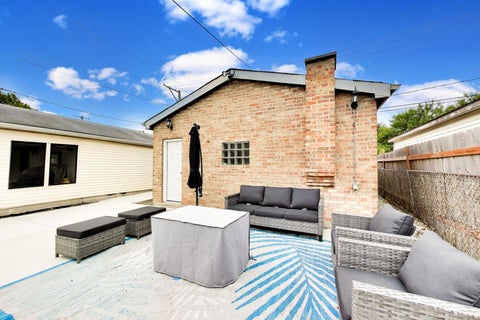 Tiny photo for 5652 S Parkside Avenue, Chicago, IL 60638 (MLS # 12760926)