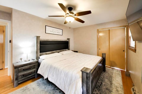 Tiny photo for 5652 S Parkside Avenue, Chicago, IL 60638 (MLS # 12760926)