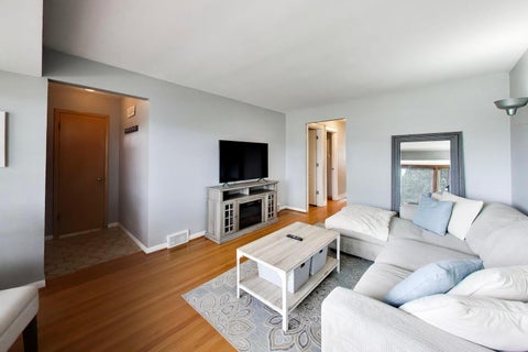 Tiny photo for 5652 S Parkside Avenue, Chicago, IL 60638 (MLS # 12760926)