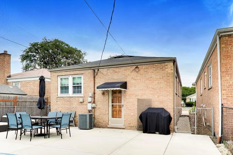 Tiny photo for 5652 S Parkside Avenue, Chicago, IL 60638 (MLS # 12760926)