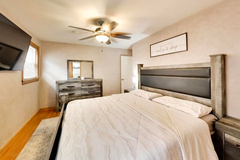 Tiny photo for 5652 S Parkside Avenue, Chicago, IL 60638 (MLS # 12760926)