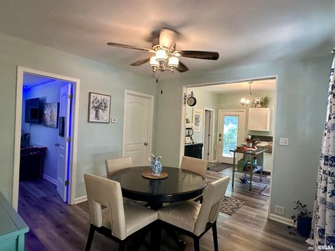 Tiny photo for 718 17TH Avenue N, Clinton, IA 52732 (MLS # QC4267145)