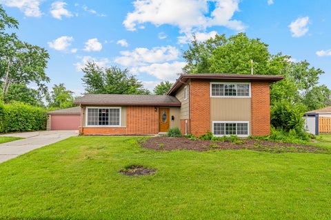 Photo of 303 Springfield Street, Park Forest, IL 60466 (MLS # 12575423)
