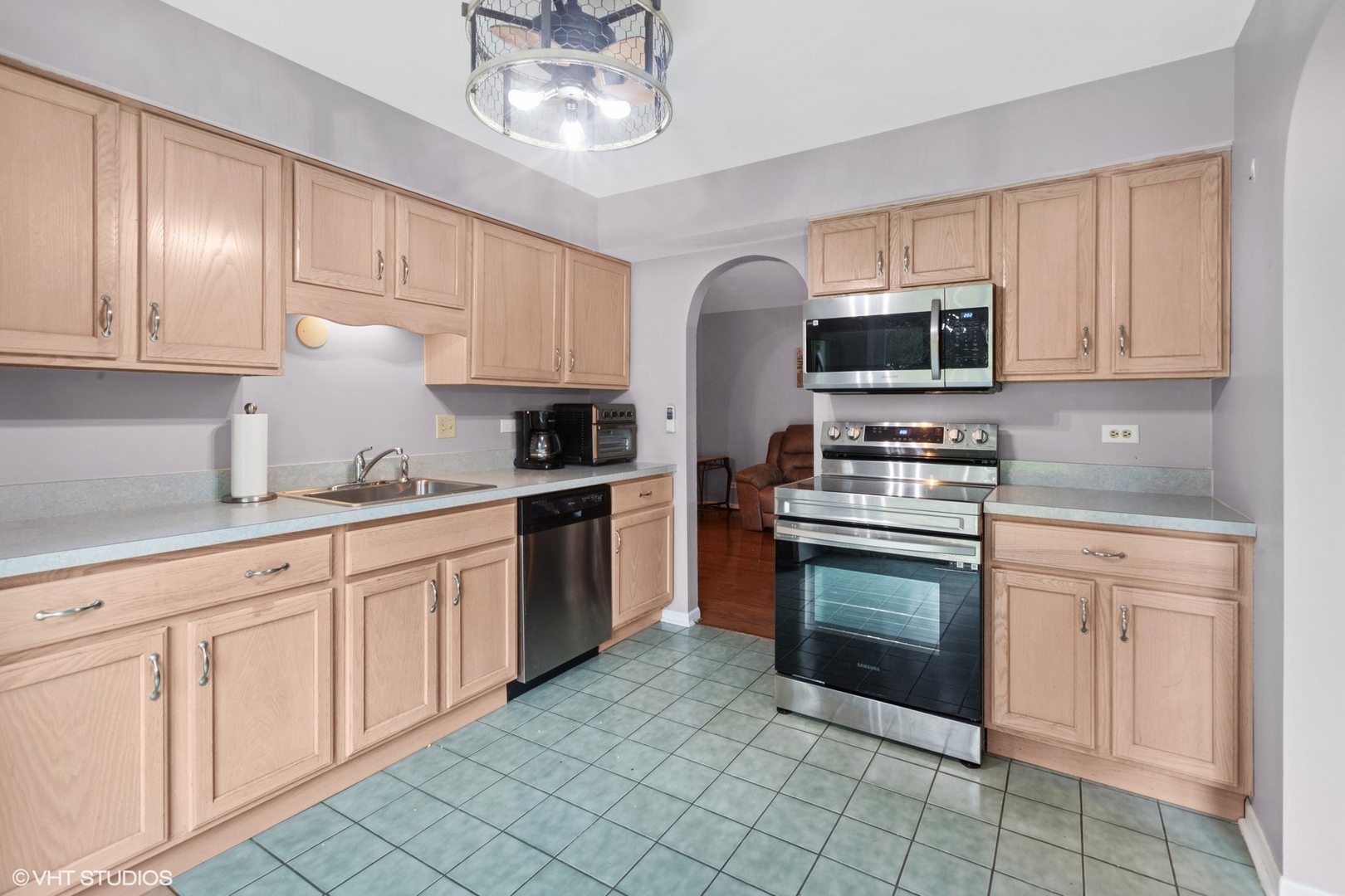 1521 S County Farm Road 1-3C