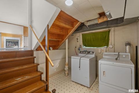 Tiny photo for 1212 MEADOW LANE Drive, Bettendorf, IA 52722 (MLS # QC4269010)