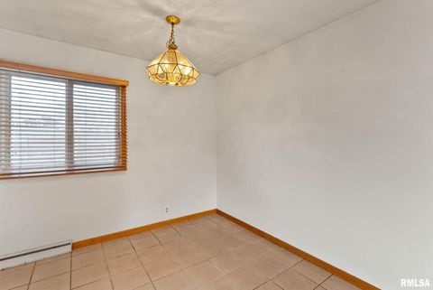 Tiny photo for 1212 MEADOW LANE Drive, Bettendorf, IA 52722 (MLS # QC4269010)