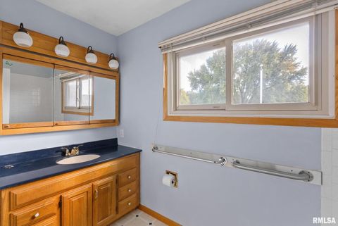 Tiny photo for 1212 MEADOW LANE Drive, Bettendorf, IA 52722 (MLS # QC4269010)