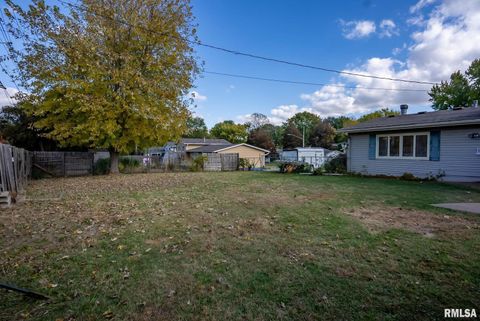 Tiny photo for 1212 MEADOW LANE Drive, Bettendorf, IA 52722 (MLS # QC4269010)