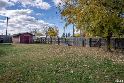 Tiny photo for 1212 MEADOW LANE Drive, Bettendorf, IA 52722 (MLS # QC4269010)