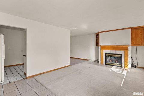 Tiny photo for 1212 MEADOW LANE Drive, Bettendorf, IA 52722 (MLS # QC4269010)