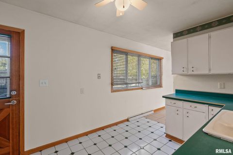 Tiny photo for 1212 MEADOW LANE Drive, Bettendorf, IA 52722 (MLS # QC4269010)