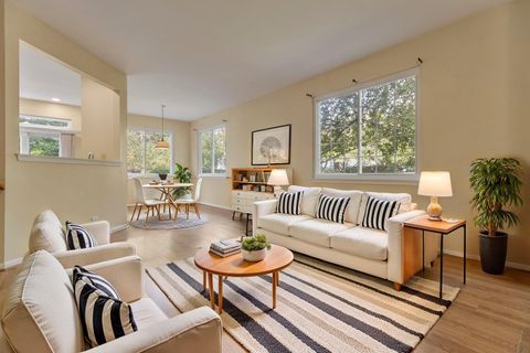 Tiny photo for 1414 Remington Court, Grayslake, IL 60030 (MLS # 12485487)