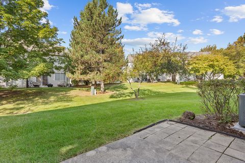 Tiny photo for 1414 Remington Court, Grayslake, IL 60030 (MLS # 12485487)