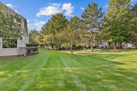 Tiny photo for 1414 Remington Court, Grayslake, IL 60030 (MLS # 12485487)