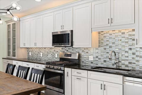Tiny photo for 12 Port Place, Ottawa, IL 61350 (MLS # 12719236)