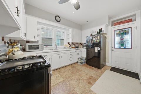Tiny photo for 3717 Ridgeland Avenue, Berwyn, IL 60402 (MLS # 12760325)