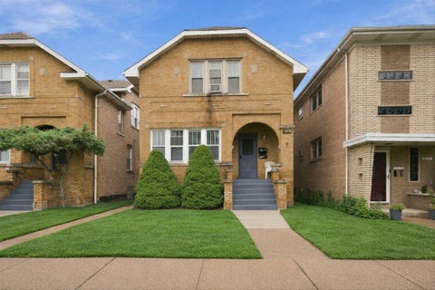 Photo of 3717 Ridgeland Avenue, Berwyn, IL 60402 (MLS # 12760325)