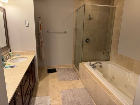 Tiny photo for 445 E North Water Street #1004, Chicago, IL 60611 (MLS # 12774036)